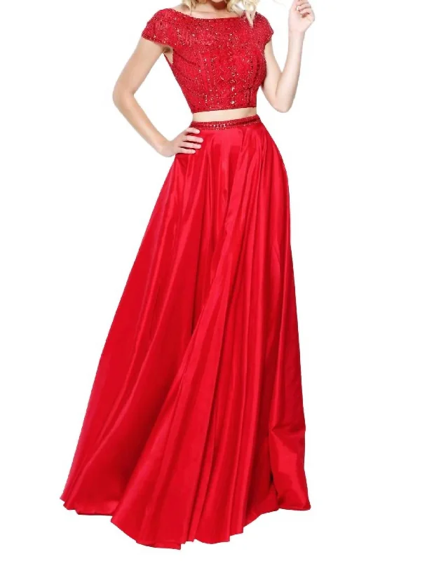 prom dress shopping tipsTwo-Piece Set Prom Dress In Red