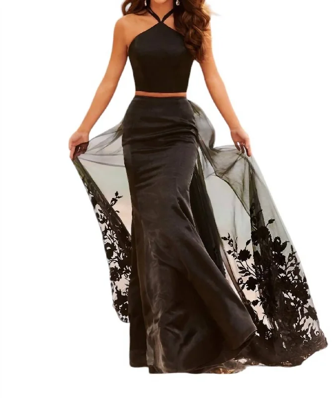 lace prom dressesProm Dress In Black