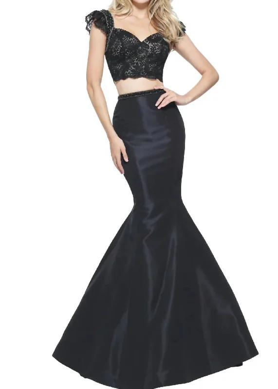 sweetheart neckline prom dressesTwo-Piece Taffeta Prom Dress In Black