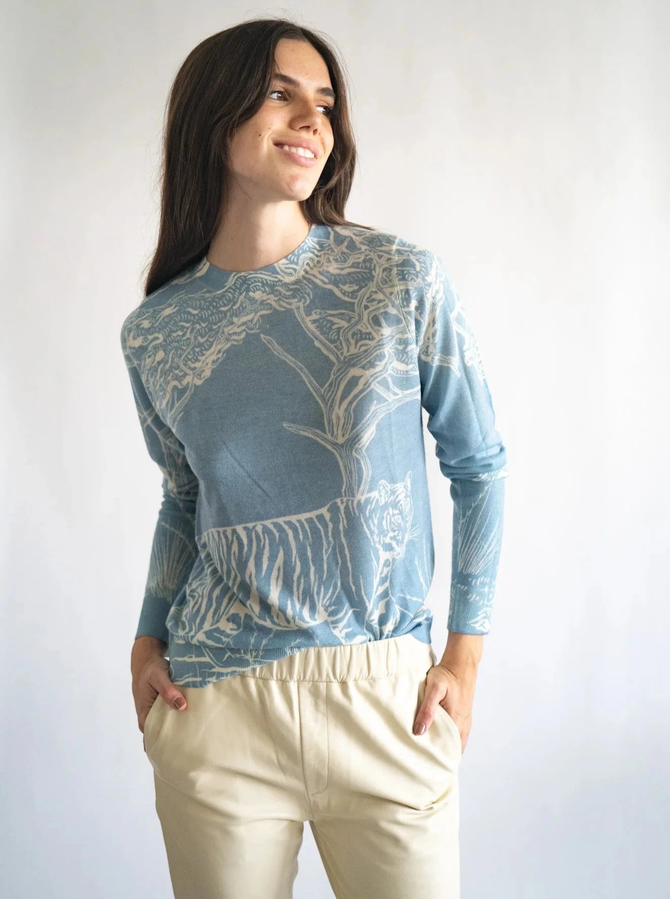 Luxurious SweatersSafari Light Blue Cashmere Sweater