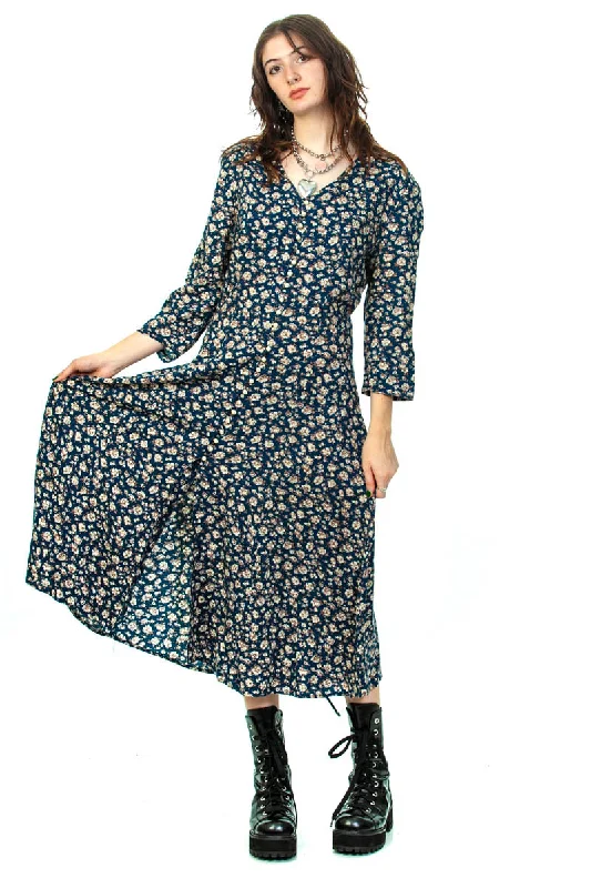 women's bell-sleeved dressesSOLD!