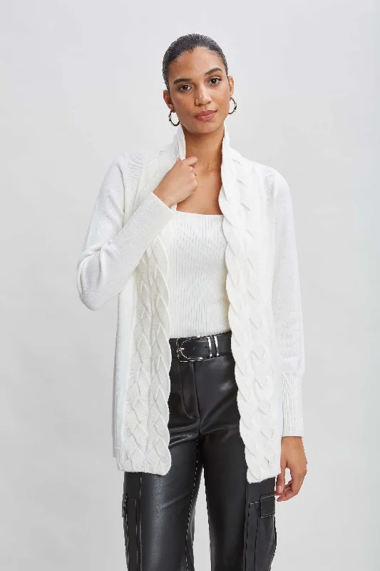 Luxurious Chunky SweatersCable Cardigan